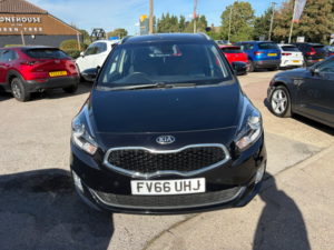2017 Kia Carens 1.7 Crdi 2 MPV 5dr Diesel Manual Euro 6 (s/s) (114 Bhp) in Black — image 5