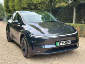 2025 Tesla Model Y 84.7kwh Long Range Auto Rwd 5dr in Grey — image 2