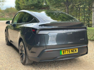 2025 Tesla Model Y 84.7kwh Long Range Auto Rwd 5dr in Grey — image 4