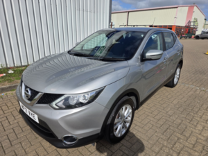 2017 Nissan Qashqai 1.5 Dci Acenta in Silver — image 4