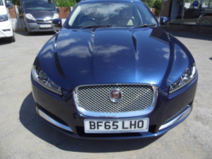 2015 Jaguar Xf 2.2d Luxury Auto Euro 5 (s/s) 4dr in Blue — image 2
