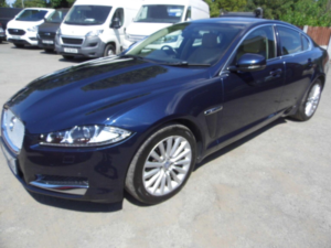 2015 Jaguar Xf 2.2d Luxury Auto Euro 5 (s/s) 4dr in Blue — image 3