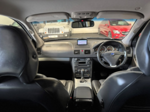 2013 Volvo Xc90 2.4 D5 Se Lux in Grey — image 2