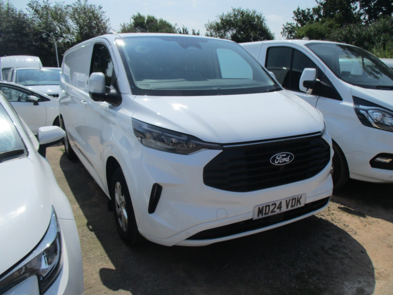 2024 Ford Transit Custom 2.0 Transit Custom V710 Limited Van 300 L2 2.0l Ecoblue 136ps Fwd 6 Speed Manual in White — image 1