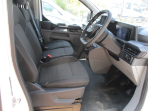 2024 Ford Transit Custom 2.0 Transit Custom V710 Limited Van 300 L2 2.0l Ecoblue 136ps Fwd 6 Speed Manual in White — image 3