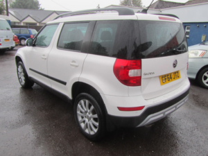 2014 Skoda Yeti 1.2 Tsi Se in White — image 6