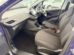 2017 Peugeot 208 1.2 Puretech Active Euro 6 5dr in Blue — image 3