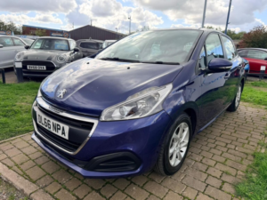 2017 Peugeot 208 1.2 Puretech Active Euro 6 5dr in Blue — image 4