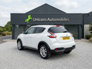2017 Nissan Juke 1.6 Visia in White — image 5