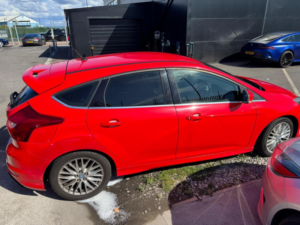 2013 Ford Focus 1.6 Tdci Zetec S Euro 5 (s/s) 5dr in Red — image 3