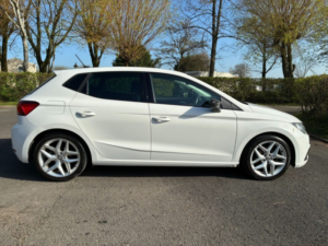2018 SEAT Ibiza 1.0 Tsi Fr Hatchback 5dr Petrol Manual Euro 6 (s/s) (115 Ps) in White/black — image 2