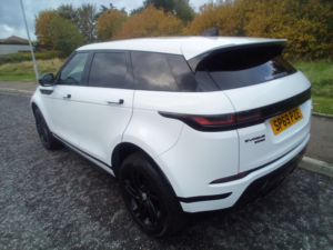 2019 Land Rover Range Rover Evoque 2.0 D180 R-Dynamic S Auto 4WD in White — image 6
