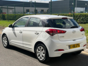 2016 Hyundai I20 1.2 S Air Euro 6 5dr in White — image 6
