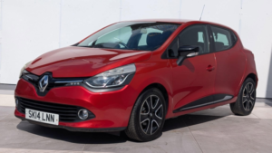 2014 Renault Clio 1.2 16v Dynamique Medianav Euro 5 5dr in Red — image 6