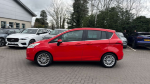2013 Ford B-Max 1.0 T Ecoboost Titanium in Red — image 5