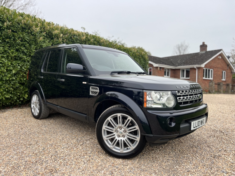 2010 Land Rover Discovery 4 3.0 Td V6 Hse in Blue — image 1