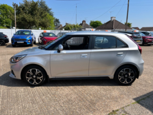 2020 MG Mg3 1.5 Vti-Tech Exclusive Hatchback 5dr Petrol Manual Euro 6 (s/s) (106 Ps) in Silver — image 4