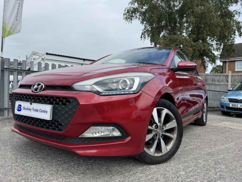 2015 Hyundai I20 1.4 Premium in Red — image 1