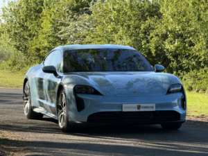2022 Porsche Taycan Performance Plus 93.4kwh in Blue — image 3