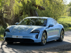2022 Porsche Taycan Performance Plus 93.4kwh in Blue — image 5