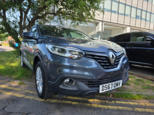 2017 Renault Kadjar 1.2 Tce Dynamique Nav SUV 5dr Petrol Manual Euro 6 (s/s) (130 Ps) in Grey — image 2