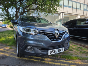 2017 Renault Kadjar 1.2 Tce Dynamique Nav SUV 5dr Petrol Manual Euro 6 (s/s) (130 Ps) in Grey — image 3