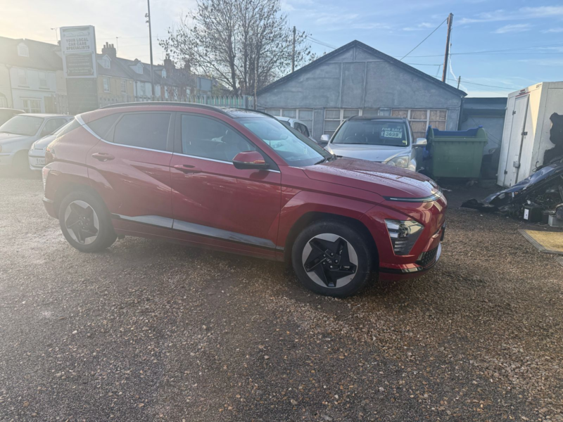 2024 Hyundai Kona 65.4kwh Ultimate SUV 5dr Electric Auto (218 Ps) in Red — image 1