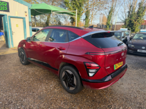 2024 Hyundai Kona 65.4kwh Ultimate SUV 5dr Electric Auto (218 Ps) in Red — image 4