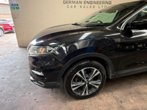 2018 Nissan Qashqai 1.5 Dci N-Connecta Euro 6 (s/s) 5dr in Black — image 3