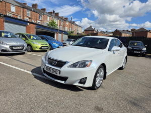2011 Lexus Is 2.5 250 V6 Advance in Blue — image 3