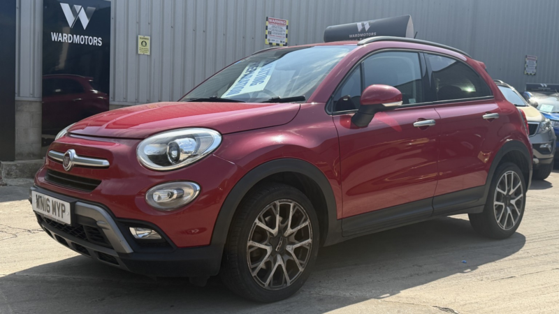 2016 Fiat 500x 1.6 500x Off-Road Look 1.6 Multijet 120hp Cross Plus Red 5dr Satnav+leather+lowtax in Red — image 1