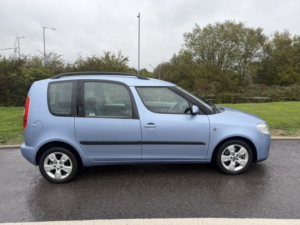 2008 Skoda Roomster 1.6 16v 2 in Blue — image 2