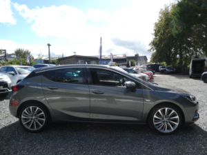 2019 Vauxhall Astra 1.4i Turbo Griffin Hatchback 5dr Petrol Manual Euro 6 (s/s) (150 Ps) in Grey — image 2