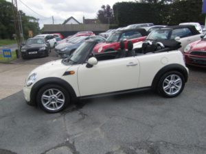 2012 MINI Convertible 1.6 Cooper D Convertible in White — image 4