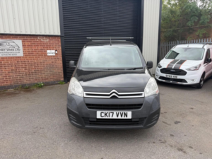 2017 Citroen Berlingo 1.6 Bluehdi 625 Enterprise L1 5dr in Black — image 2