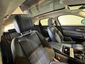 2018 Land Rover Range Rover Velar 2.0 D240 R-Dynamic Se Auto 4WD Euro 6 (s/s) 5dr in Blue — image 4