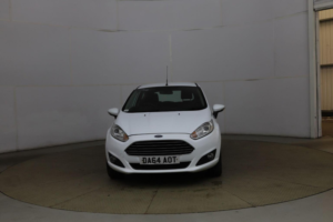 2014 Ford Fiesta 1.25 Zetec Euro 5 3dr in White — image 2
