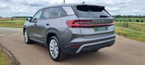 2025 Skoda Kodiaq 1.5 Tsi E-Tec Mhev Se L in Grey — image 2