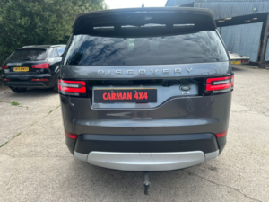 2017 Land Rover Discovery 2.0 Sd4 Hse in Grey — image 4