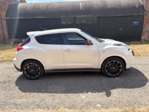 2013 Nissan Juke 1.6 Dig-T Nismo in White — image 4