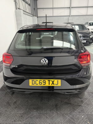 2019 Volkswagen Polo 1.0 Evo Se in Black — image 4