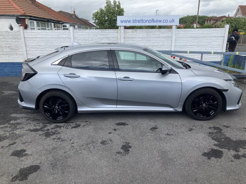 2018 Honda Civic 1.0 Vtec Turbo Sr in Silver — image 1