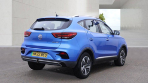 2022 MG MG Zs 51.1kwh Trophy Auto 5dr in Blue — image 6