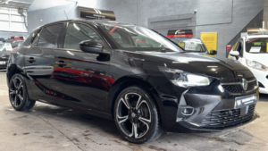 2022 Vauxhall Corsa 1.2 Corsa Sri Edition 1.2 100ps Black 5dr 1 Owner+belt Done+cruise in Black — image 4