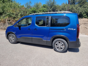 2022 Peugeot Rifter 1.2 Puretech Allure Premium in Blue — image 6