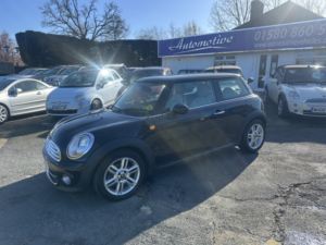 2012 MINI Hatch 1.6 Cooper D Hatch in Black — image 3