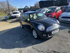 2012 MINI Hatch 1.6 Cooper D Hatch in Black — image 6