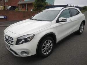 2018 Mercedes-Benz Gla Class 2.1 Gla200d Se in White — image 2
