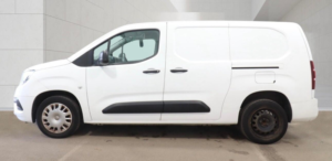 2020 Vauxhall Combo 1.5 Turbo D 2300 Sportive L2 H1 Euro 6 (s/s) 4dr in White — image 3