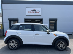 2012 MINI Countryman 1.6 One Countryman in White — image 4